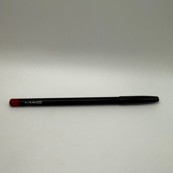 MAC Lip Pencil Crayon à Lèvres Chili Rimmed 0.05oz/1.45g - Picture 3 of 5